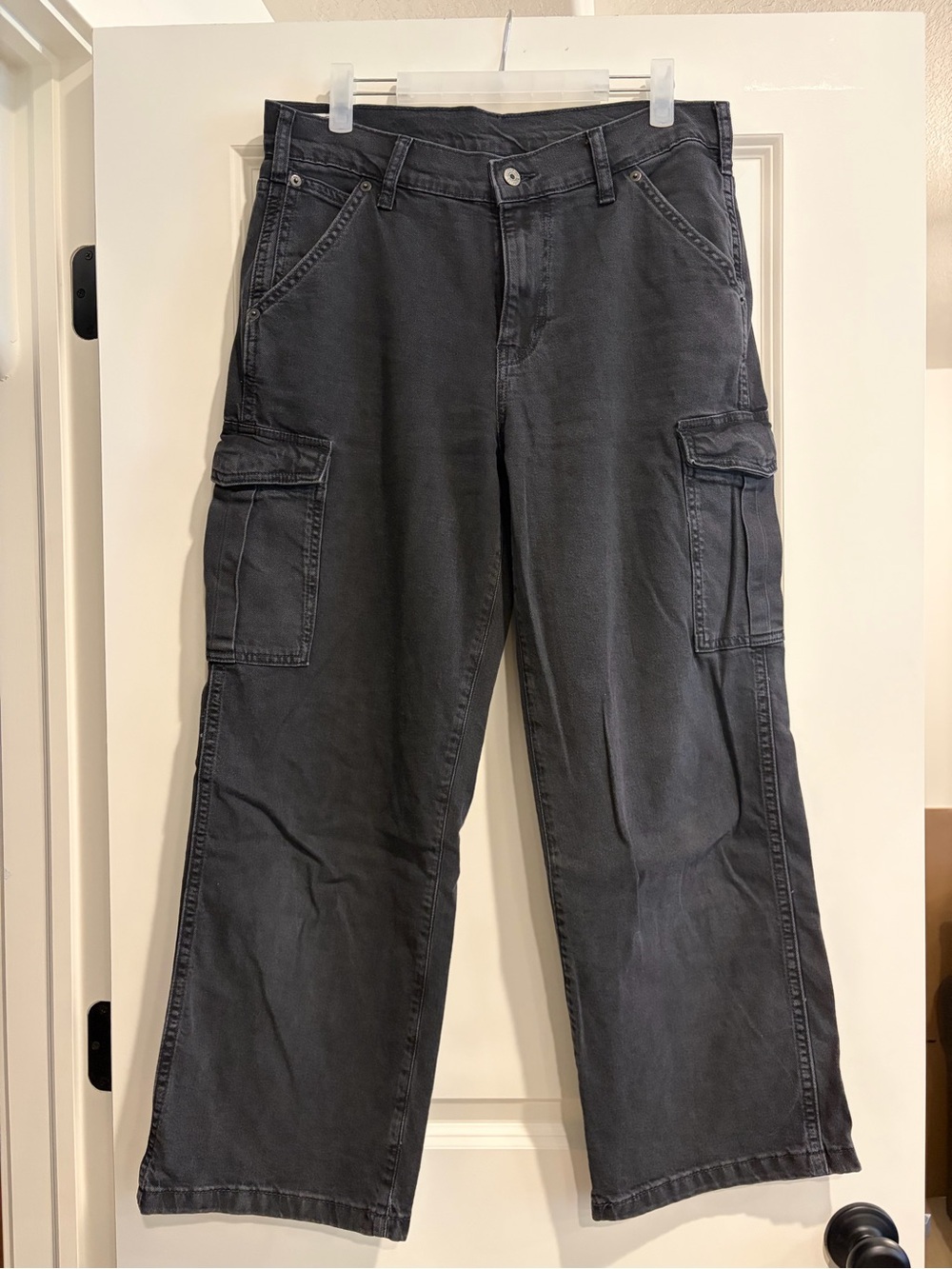 GAP Women's Black Cargo Jeans